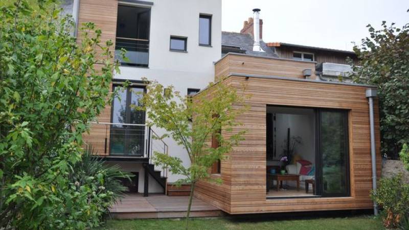 Réaliser une extension ou surélévation de maison en bois à Lyon